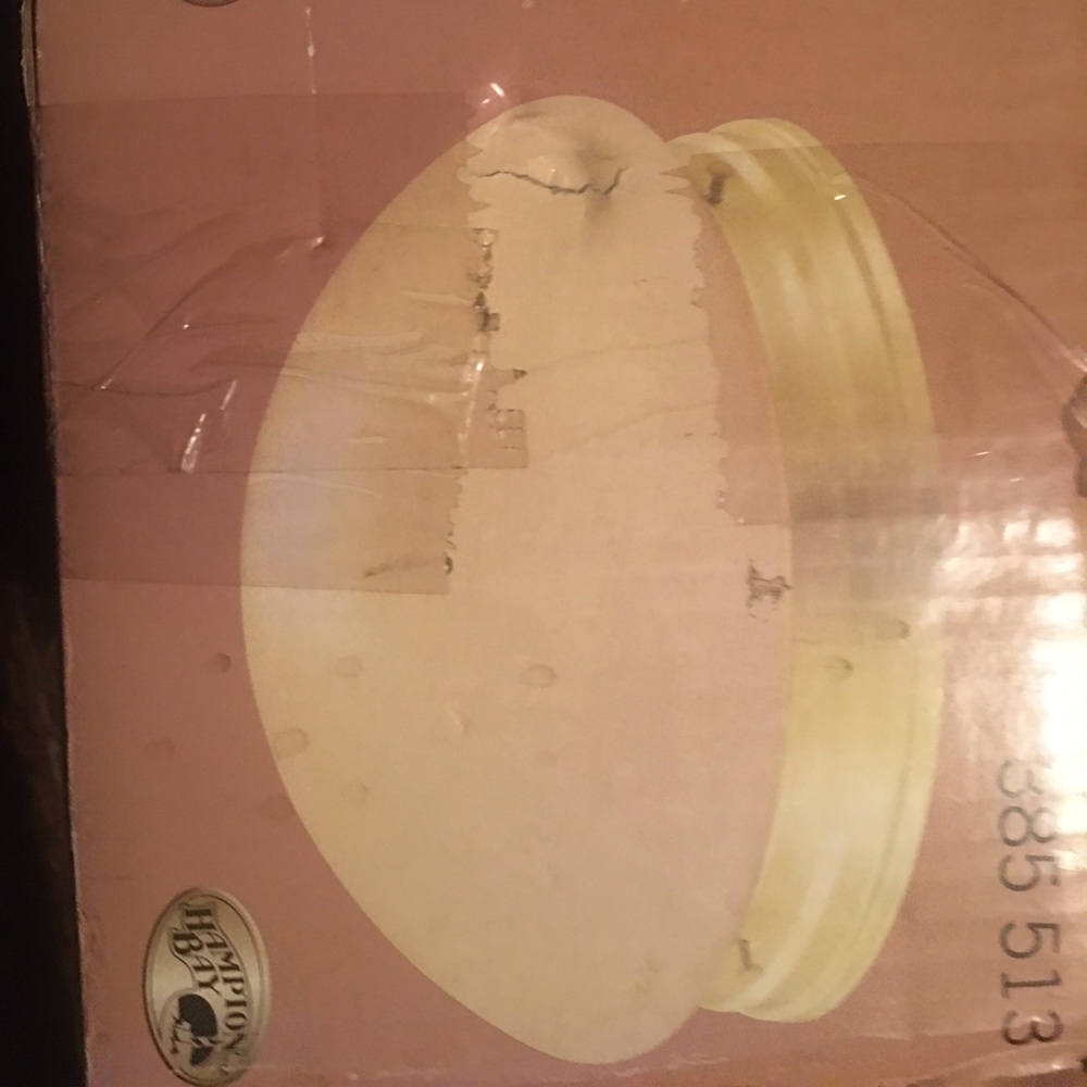 Hampton bay flush mount light 60 watts